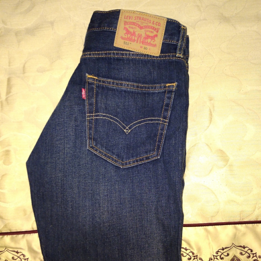 Levis Mens Jeans Shorts (Never worn)